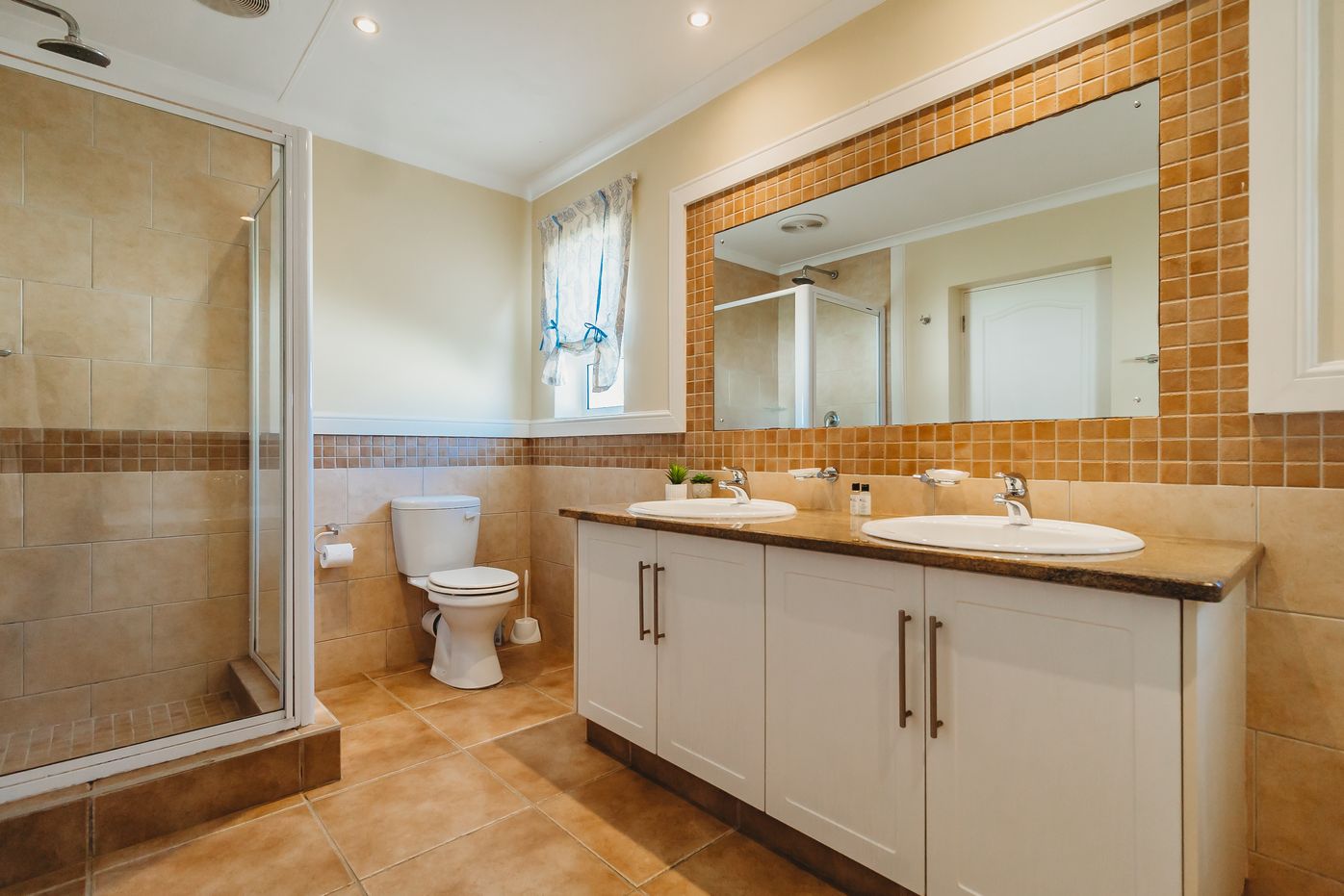More photos of Trafford Cottage