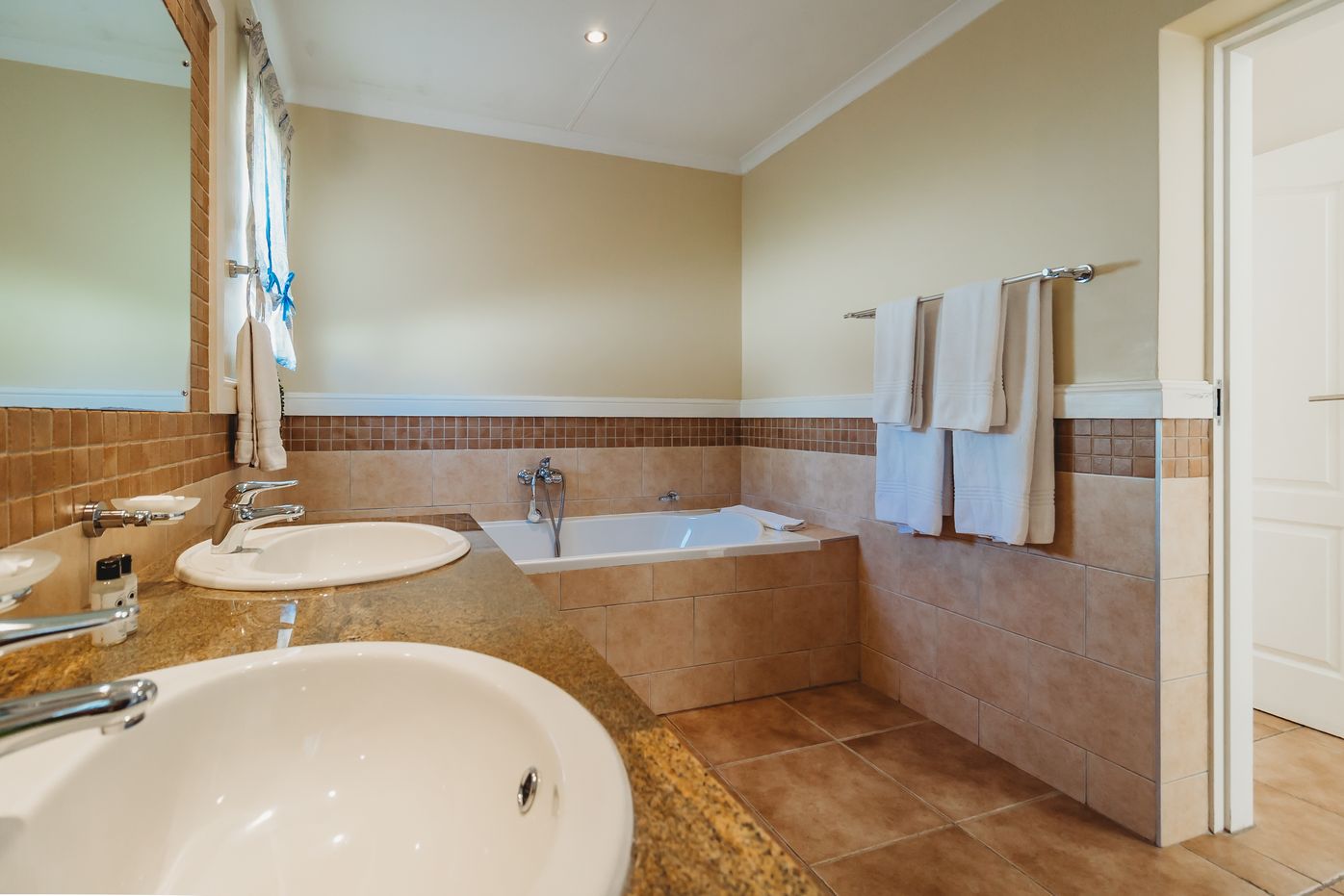 More photos of Trafford Cottage