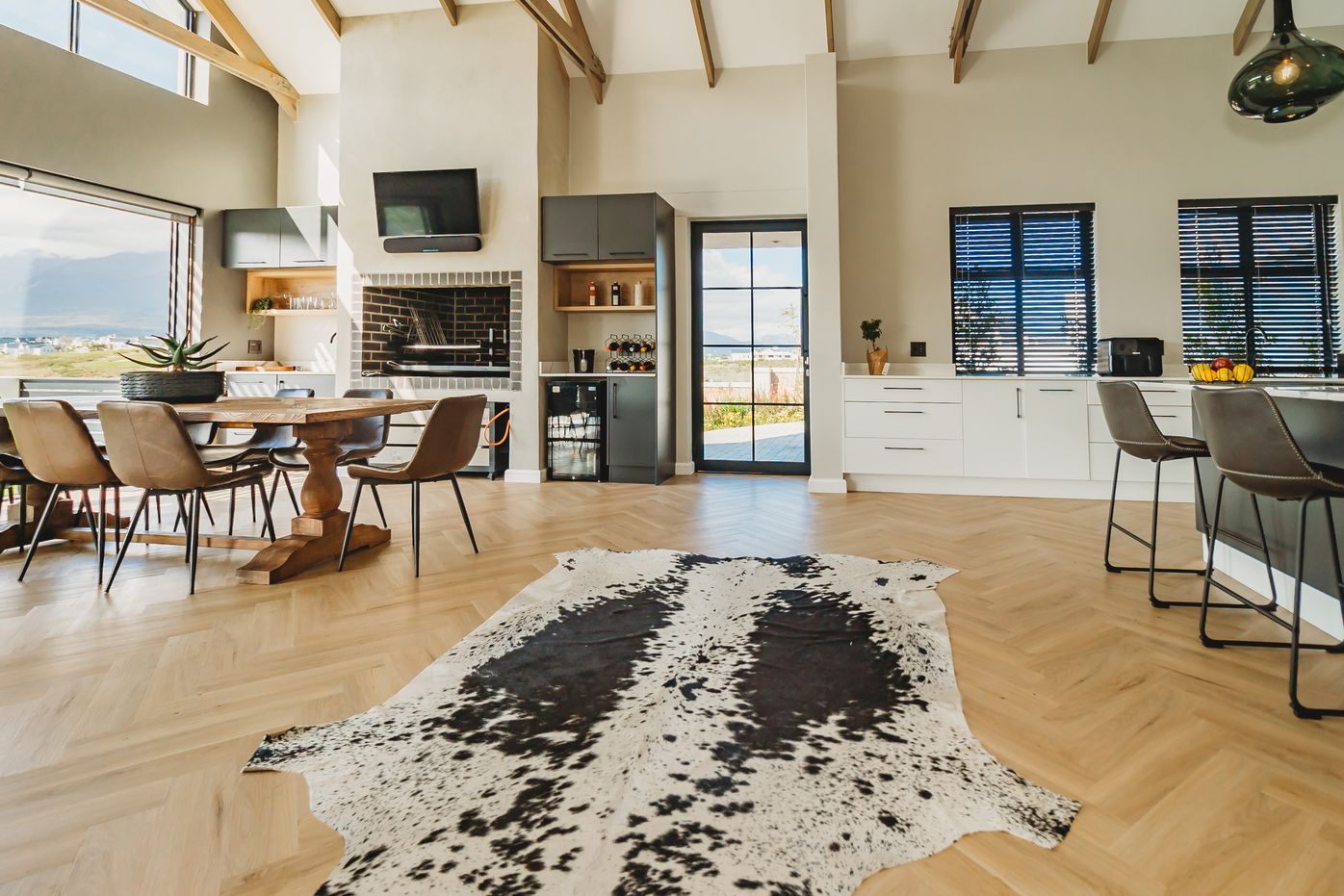 More photos of 40 Ridge Drive