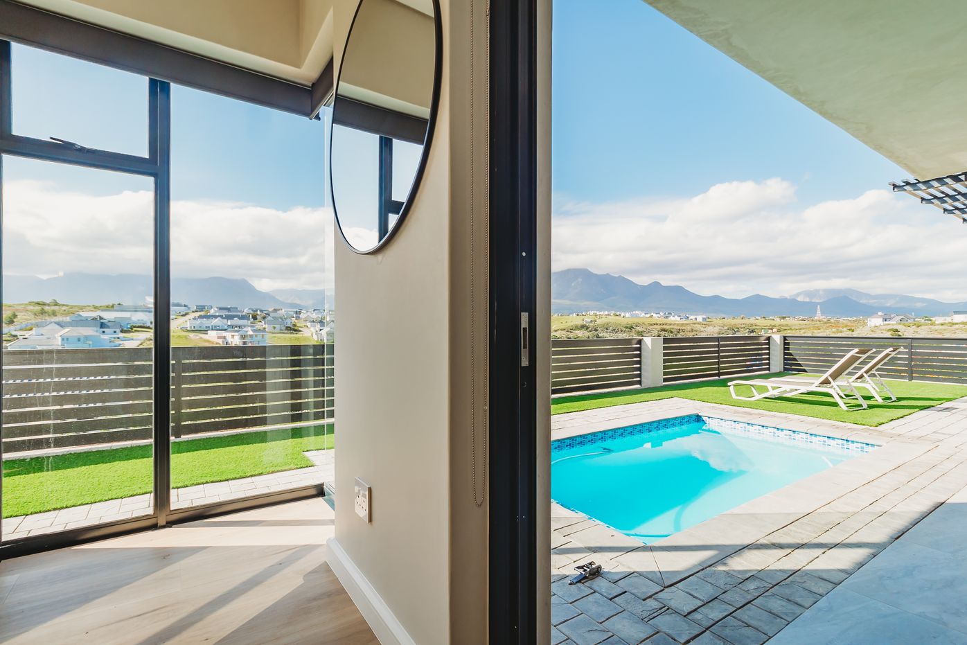 More photos of 40 Ridge Drive