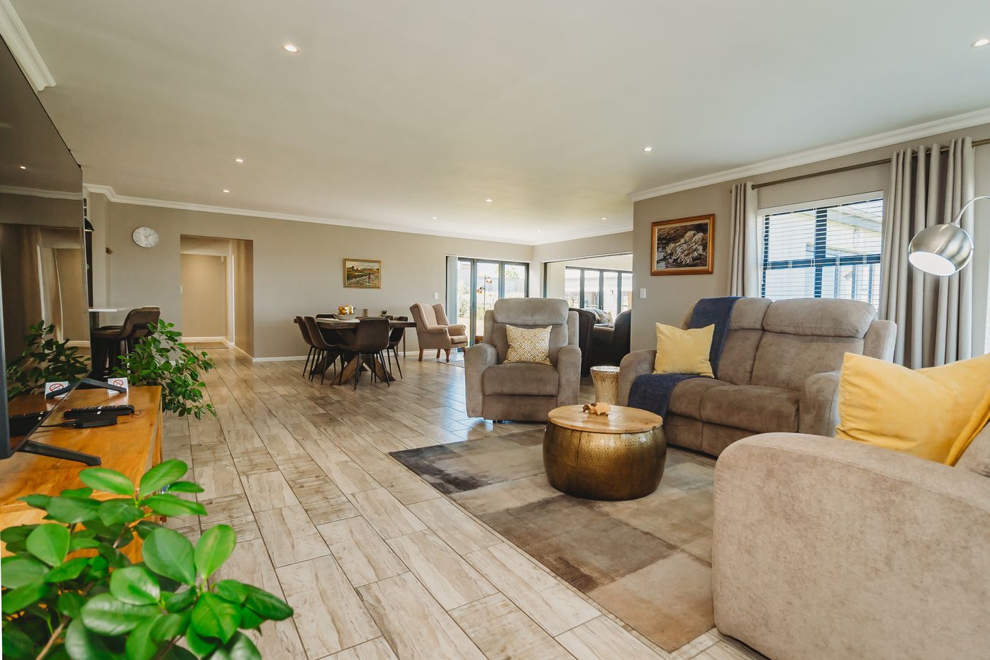 More photos of 35 Brookside