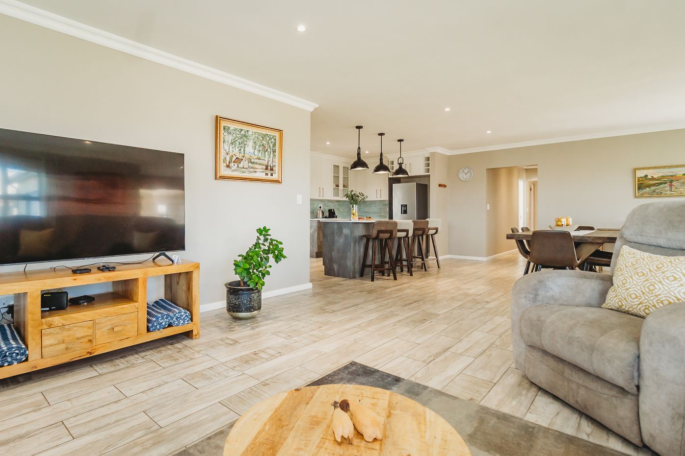 More photos of 35 Brookside