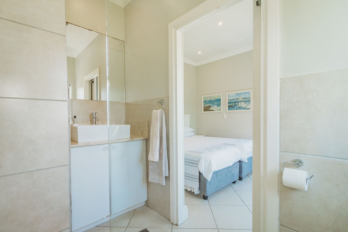 More photos of Palms Manor
