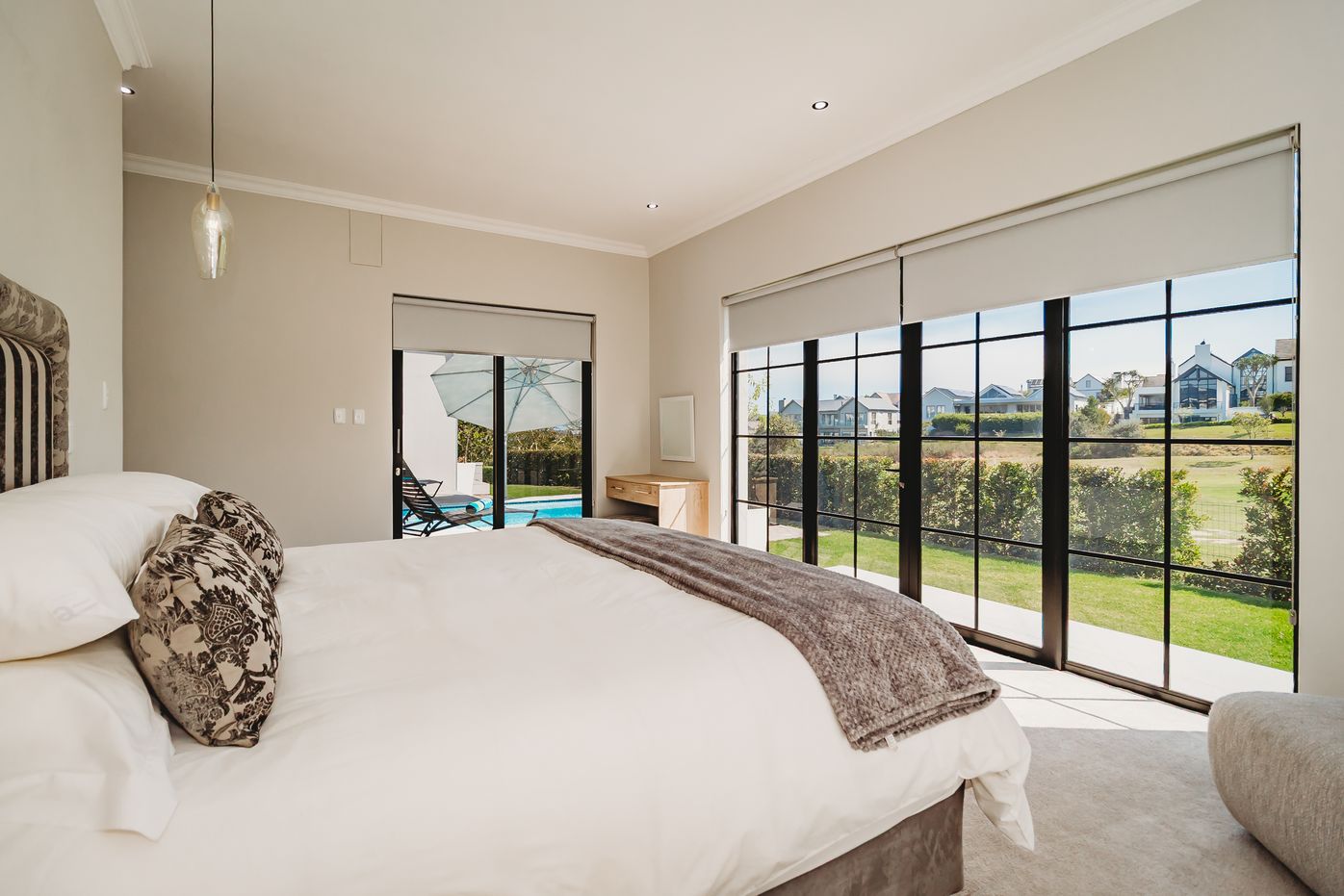 More photos of Moorlands Manor