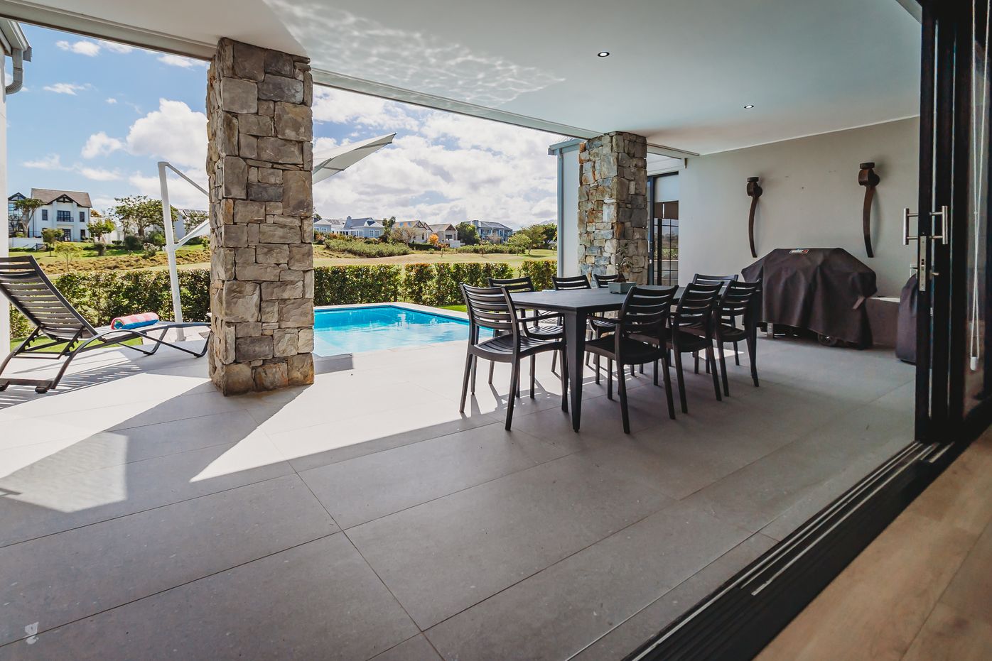 More photos of Moorlands Manor