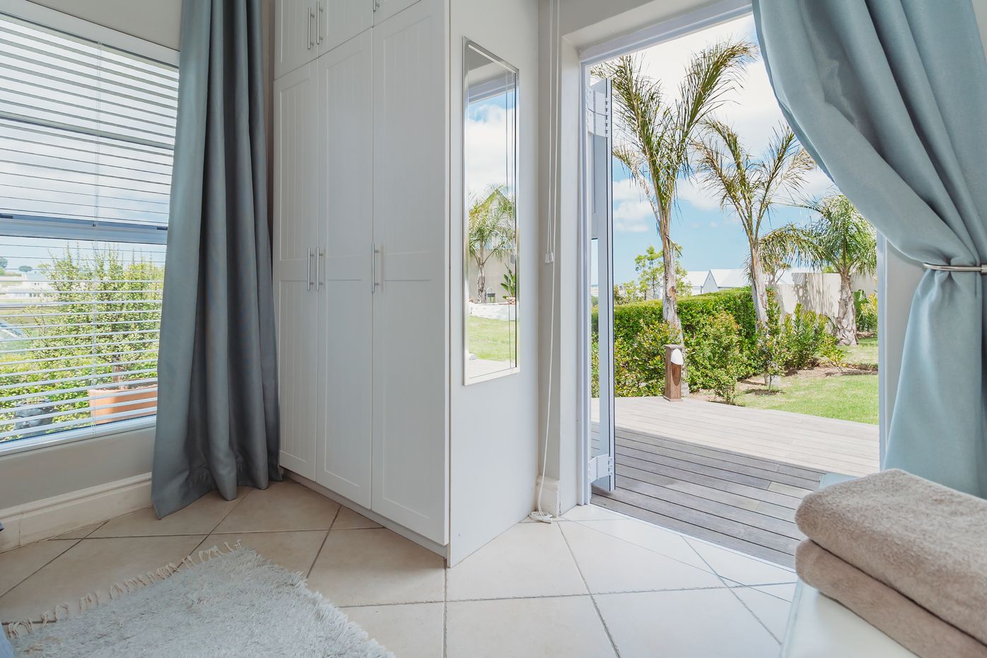 More photos of Palms Manor