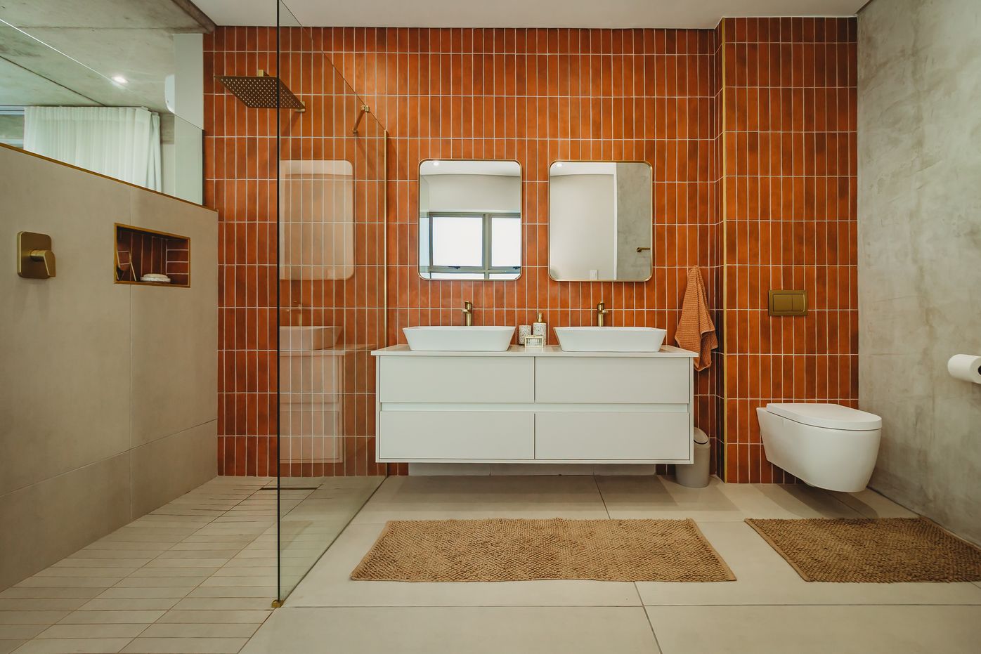 More photos of Dolfyn Villas