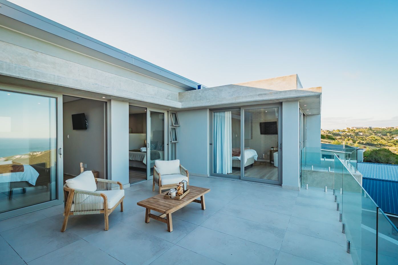Dolfyn Villas photograph 4