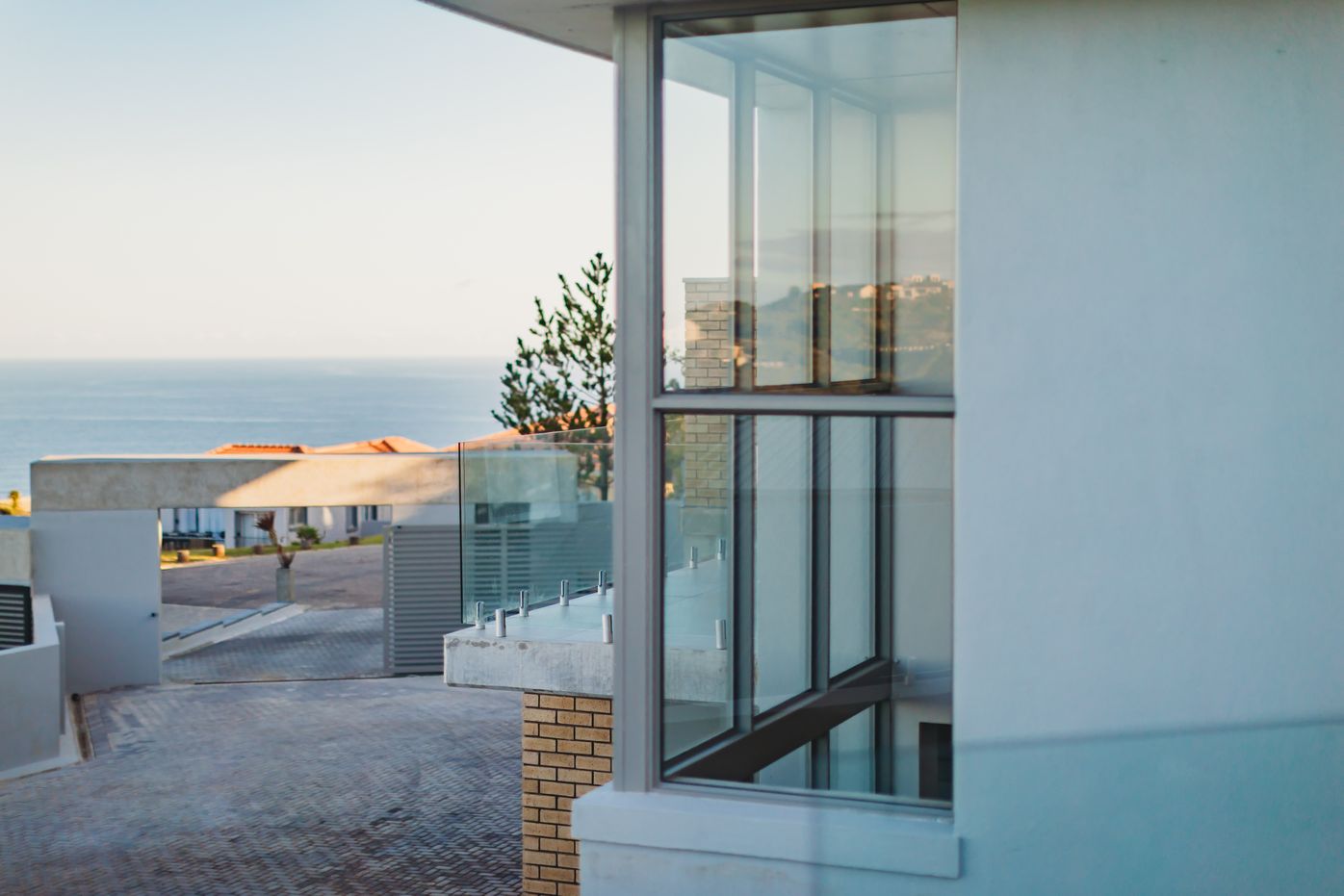 More photos of Dolfyn Villas