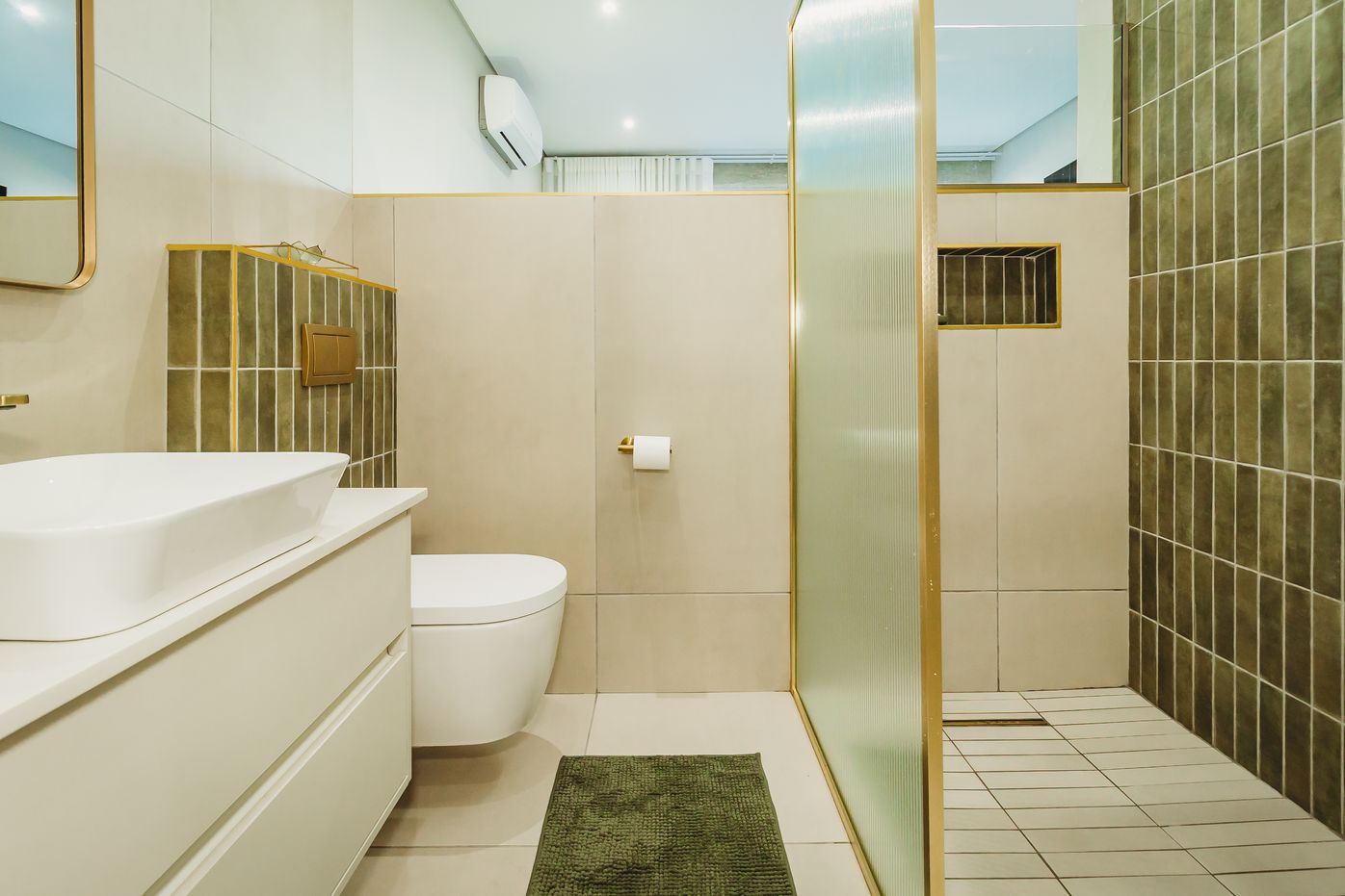 More photos of Dolfyn Villas