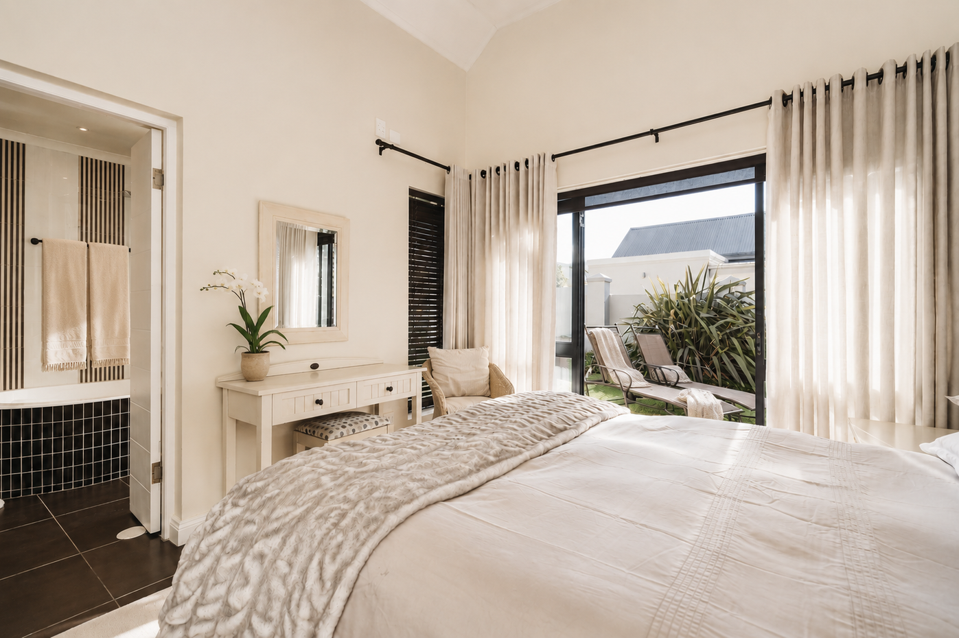 More photos of Fairway Retreat